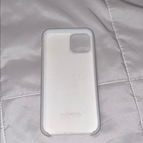 IPHONE CASES - Picture 6 of 7